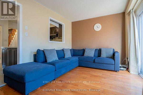 3873 Densbury Drive, Mississauga, Ontario  L5N 6Y9 - Photo 19 - W12787134