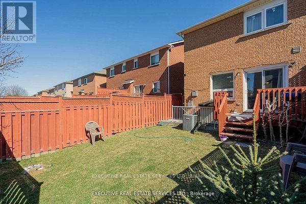 3873 Densbury Drive, Mississauga, Ontario  L5N 6Y9 - Photo 25 - W12787134