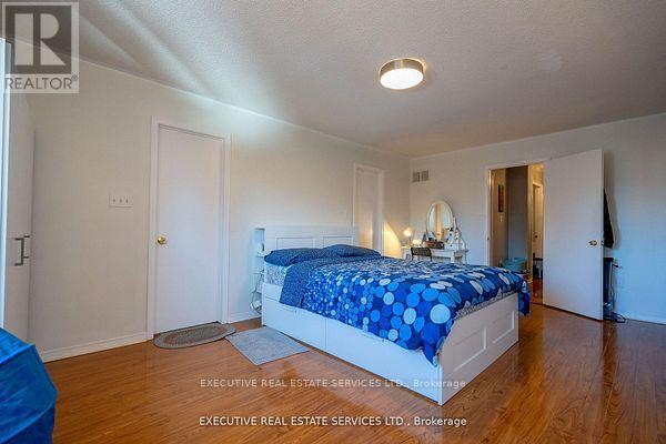 3873 Densbury Drive, Mississauga, Ontario  L5N 6Y9 - Photo 32 - W12787134