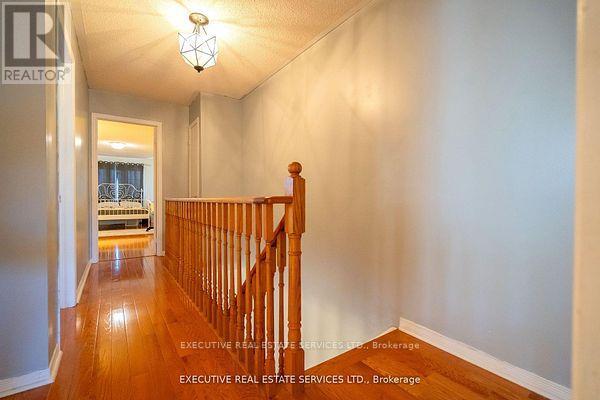 3873 Densbury Drive, Mississauga, Ontario  L5N 6Y9 - Photo 34 - W12787134