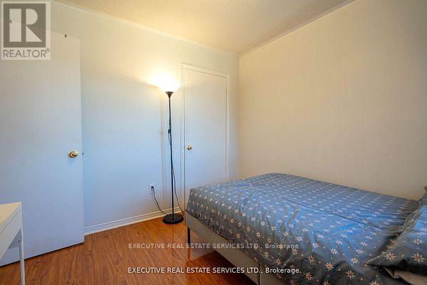 3873 Densbury Drive, Mississauga, Ontario  L5N 6Y9 - Photo 37 - W12787134