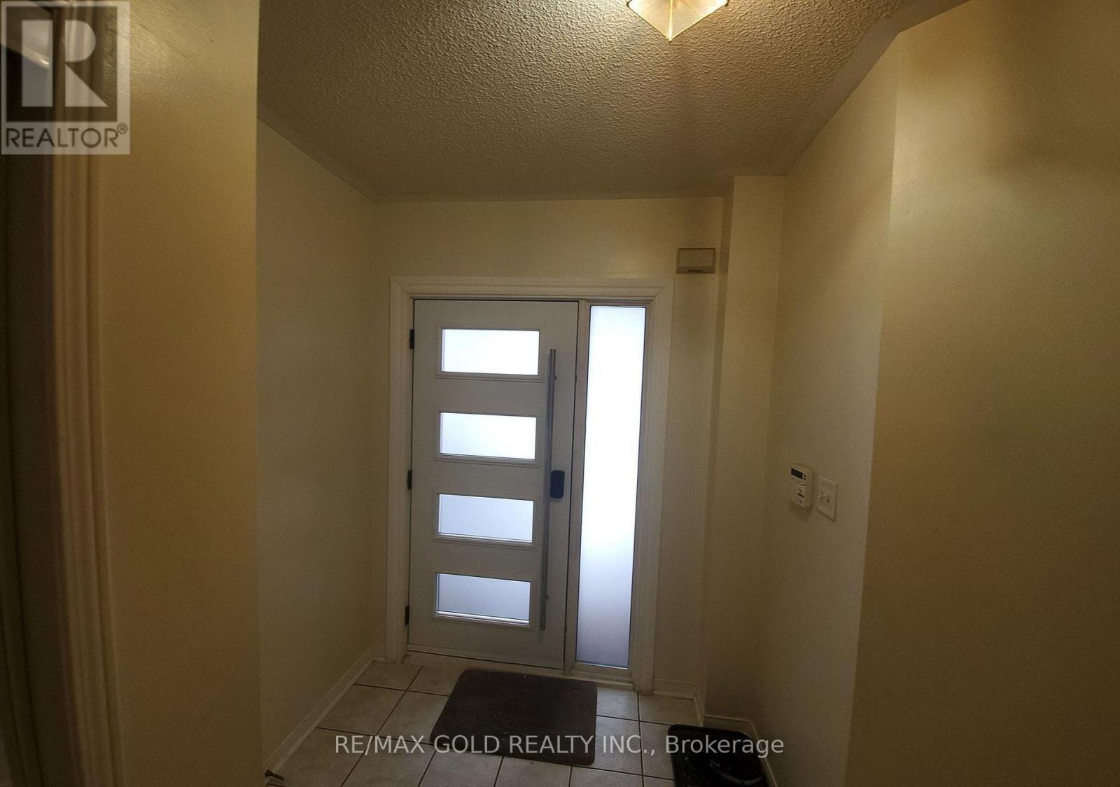 Main - 152 Binder Twine Trail, Brampton, Ontario  L6X 4V6 - Photo 4 - W12787148