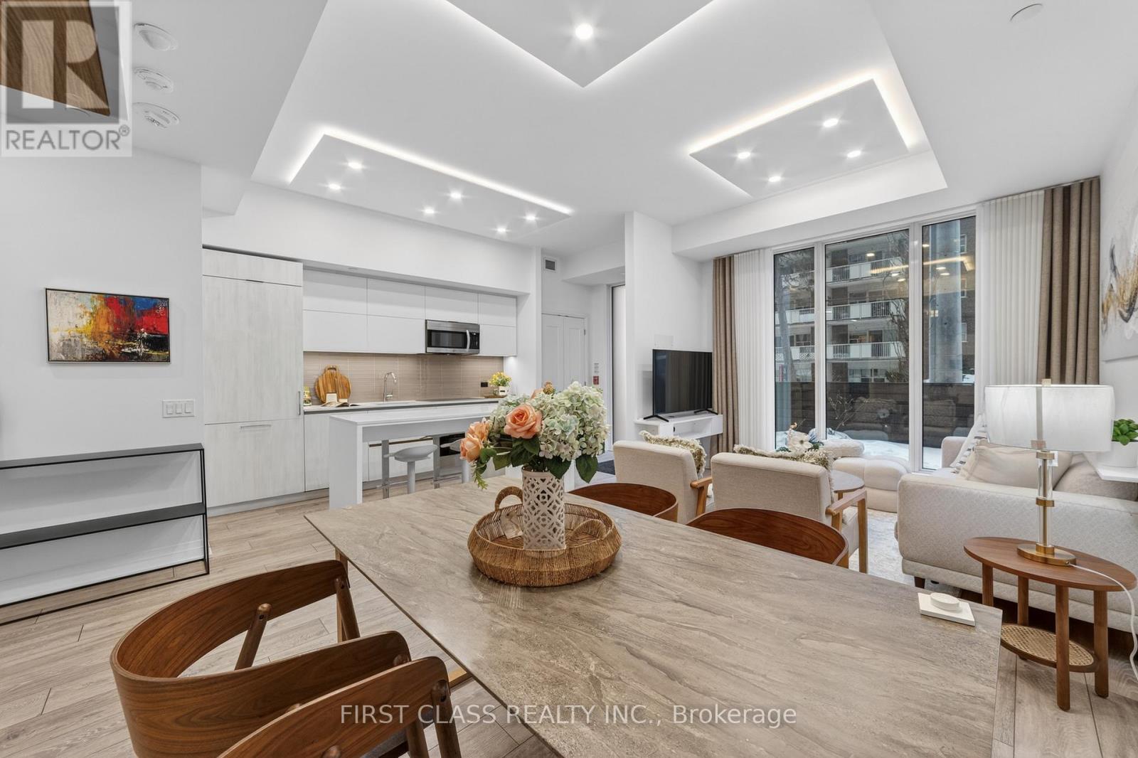 Th05 - 21 Park Street E, Mississauga, Ontario  L5G 0C2 - Photo 11 - W12787162