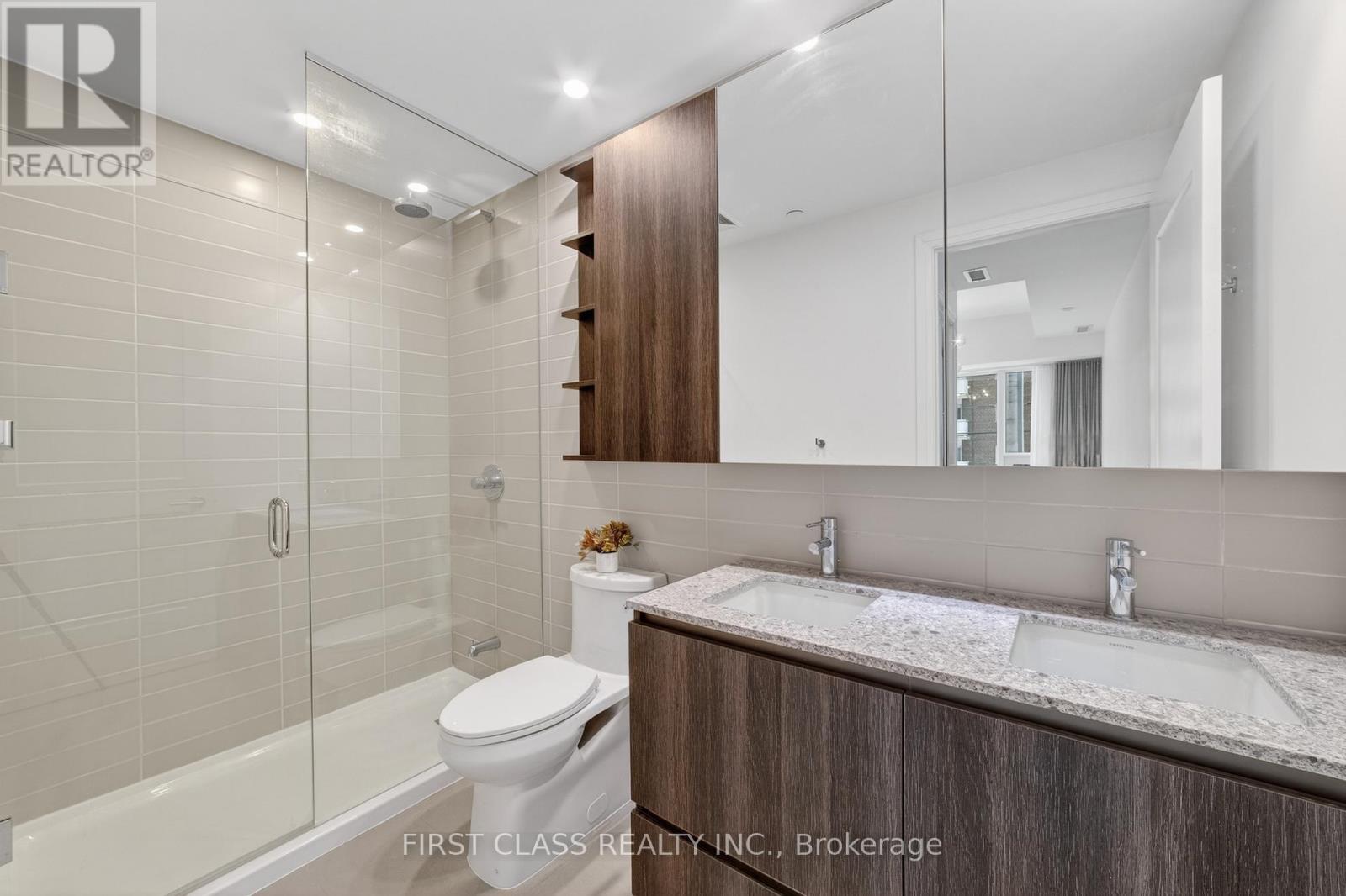 Th05 - 21 Park Street E, Mississauga, Ontario  L5G 0C2 - Photo 31 - W12787162