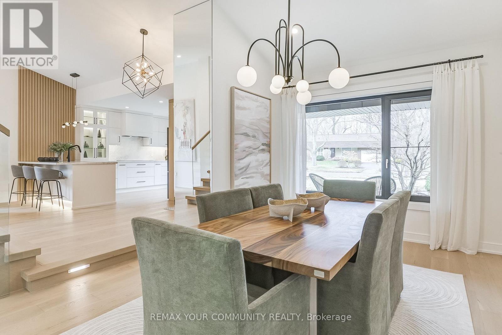 1688 Missenden Crescent, Mississauga, Ontario  L5J 2T4 - Photo 16 - W12787182