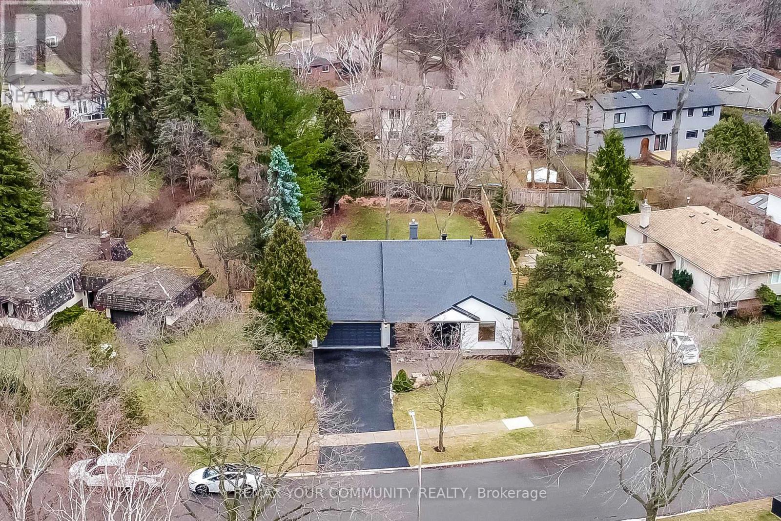 1688 Missenden Crescent, Mississauga, Ontario  L5J 2T4 - Photo 45 - W12787182