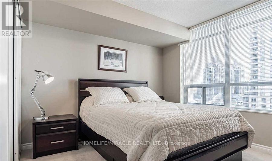 1401 - 3880 Duke Of York Boulevard, Mississauga, Ontario  L5B 4M7 - Photo 11 - W12787190