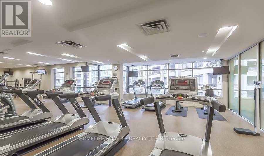 1401 - 3880 Duke Of York Boulevard, Mississauga, Ontario  L5B 4M7 - Photo 16 - W12787190