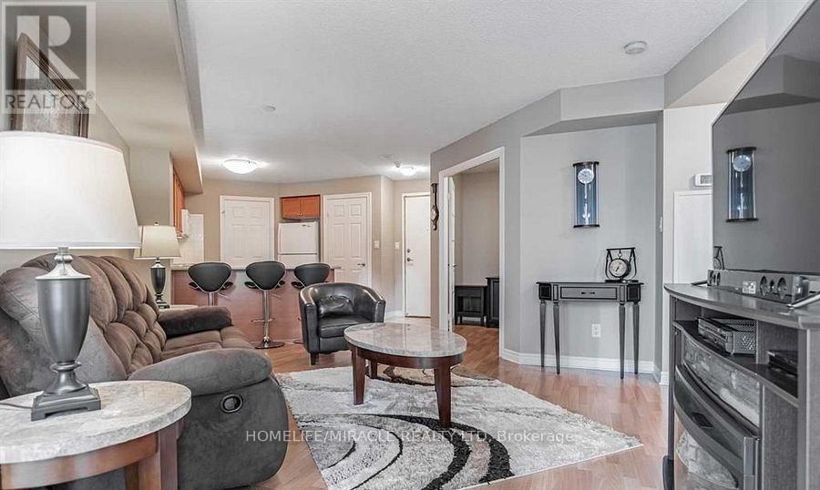 1401 - 3880 Duke Of York Boulevard, Mississauga, Ontario  L5B 4M7 - Photo 7 - W12787190