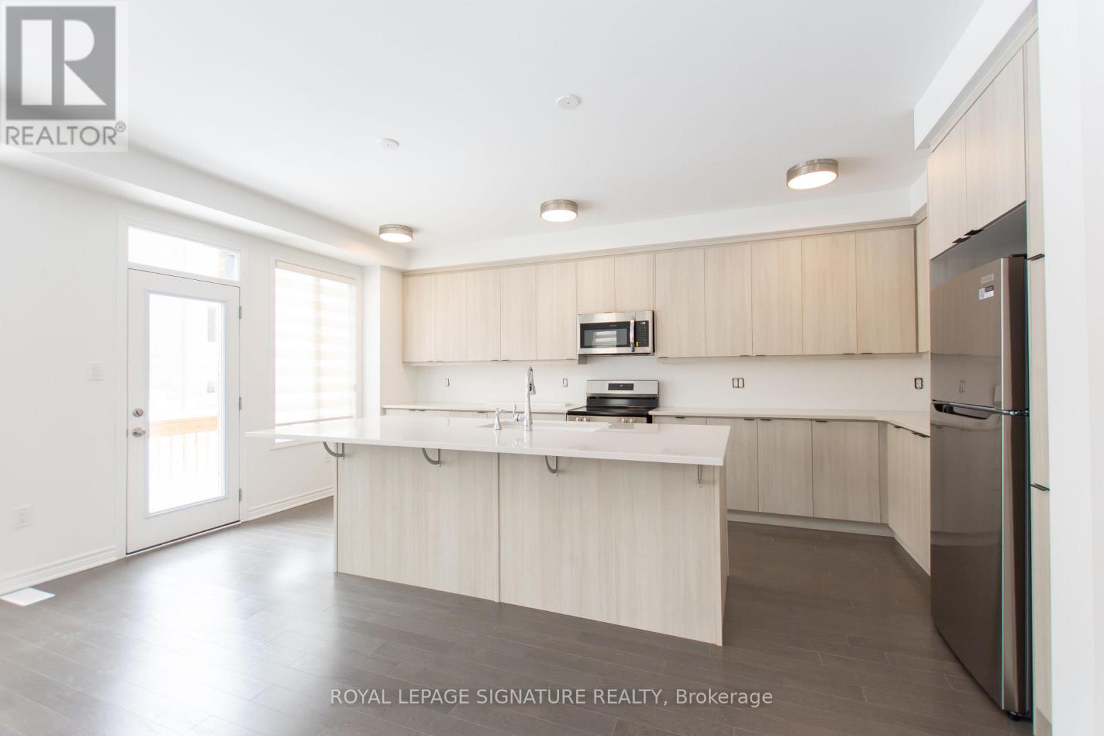 3216 Meadowridge Drive, Oakville, Ontario  L6H 8B4 - Photo 17 - W12787192