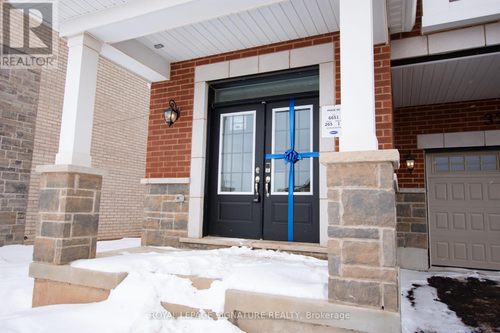 3216 Meadowridge Drive, Oakville, Ontario  L6H 8B4 - Photo 3 - W12787192