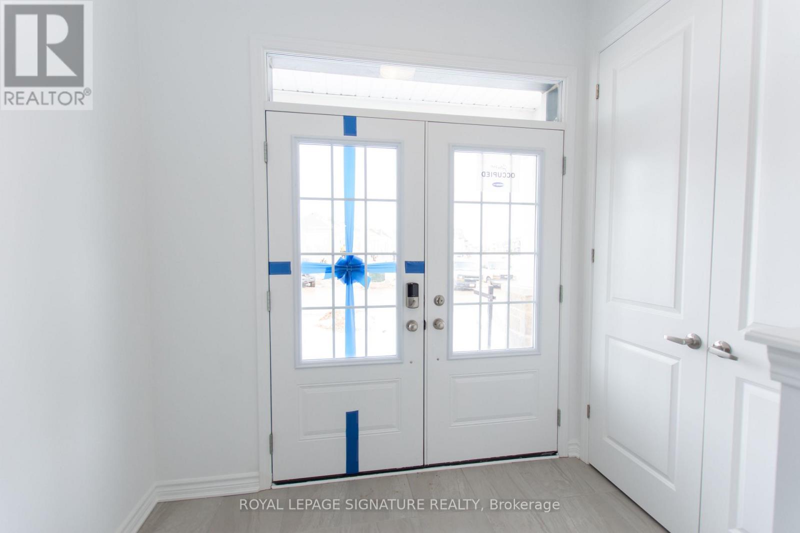 3216 Meadowridge Drive, Oakville, Ontario  L6H 8B4 - Photo 4 - W12787192