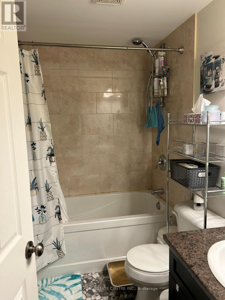 12b - 38 Howe Drive, Kitchener, Ontario  N2E 0E3 - Photo 9 - X12786992