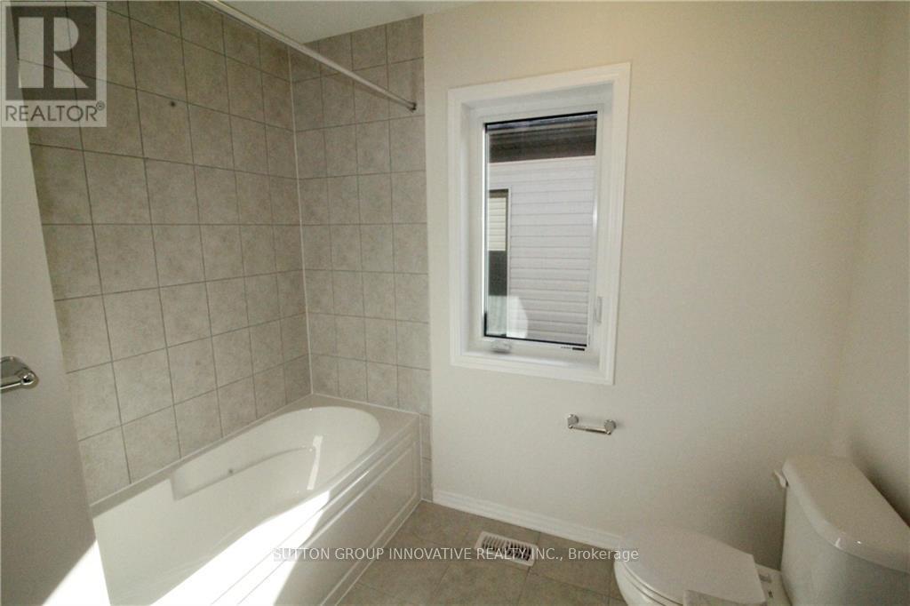 8 Lise Lane, Haldimand, Ontario  N3W 0C7 - Photo 13 - X12787008