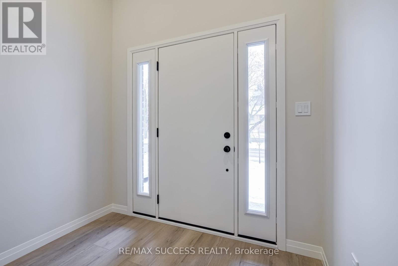 147 Siebert Avenue, Kitchener, Ontario  N2C 2M1 - Photo 7 - X12787038