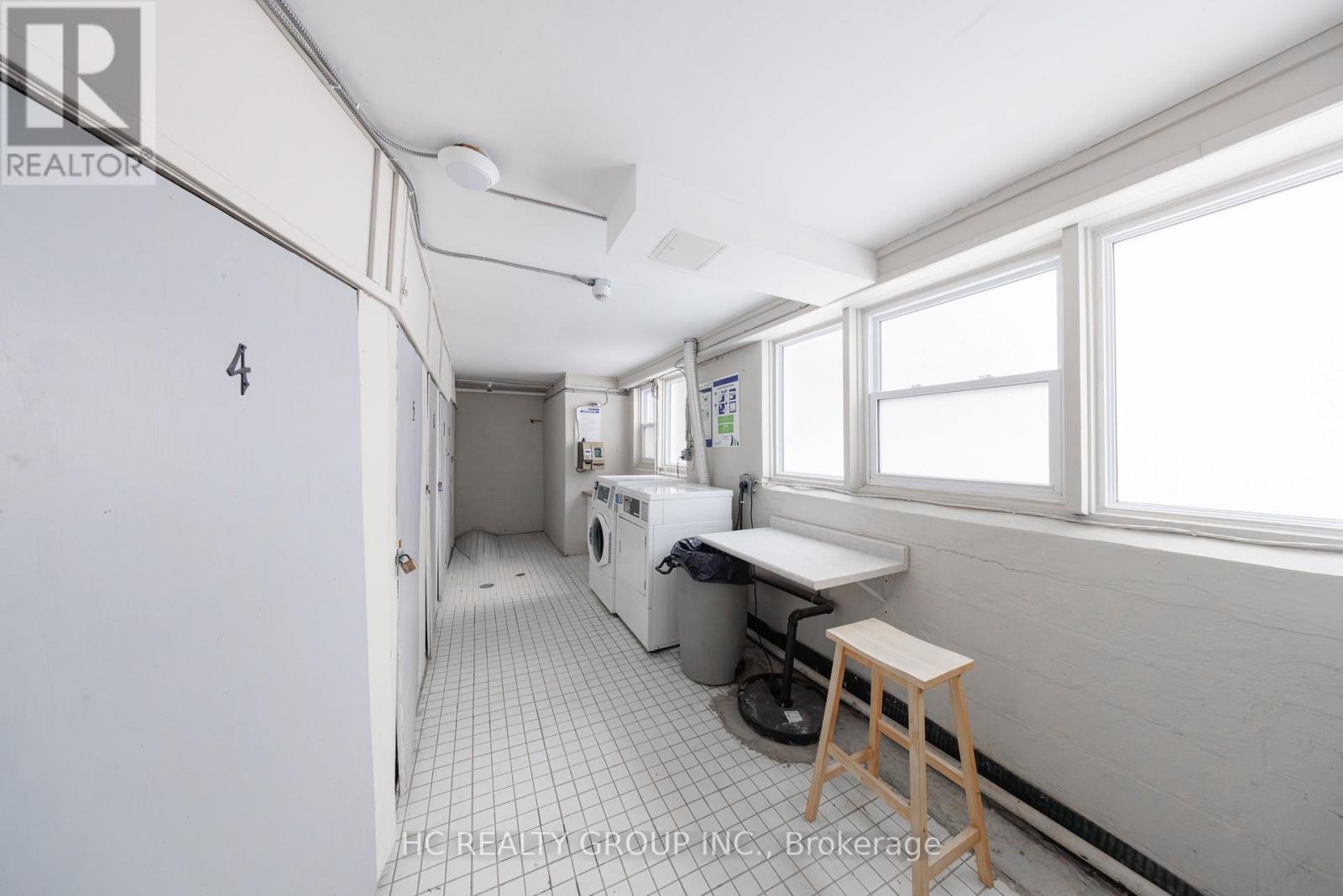 10-14 Rosedale Avenue, Kitchener, Ontario  N2H 1J3 - Photo 26 - X12787102