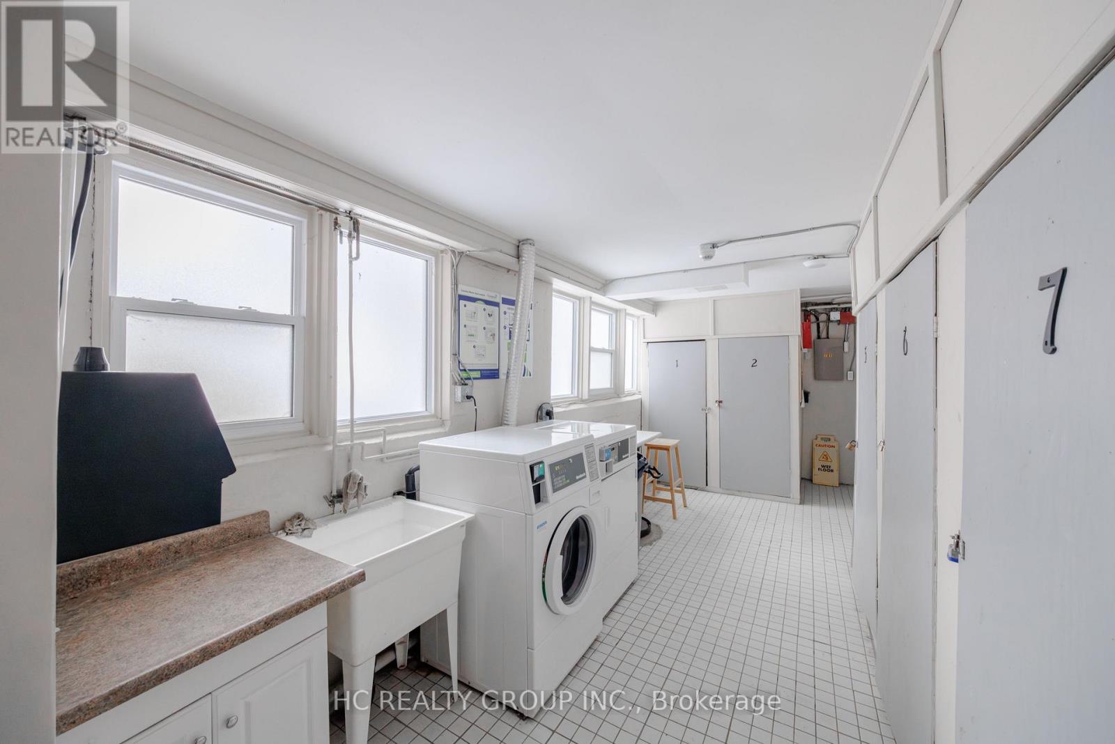 10-14 Rosedale Avenue, Kitchener, Ontario  N2H 1J3 - Photo 29 - X12787102