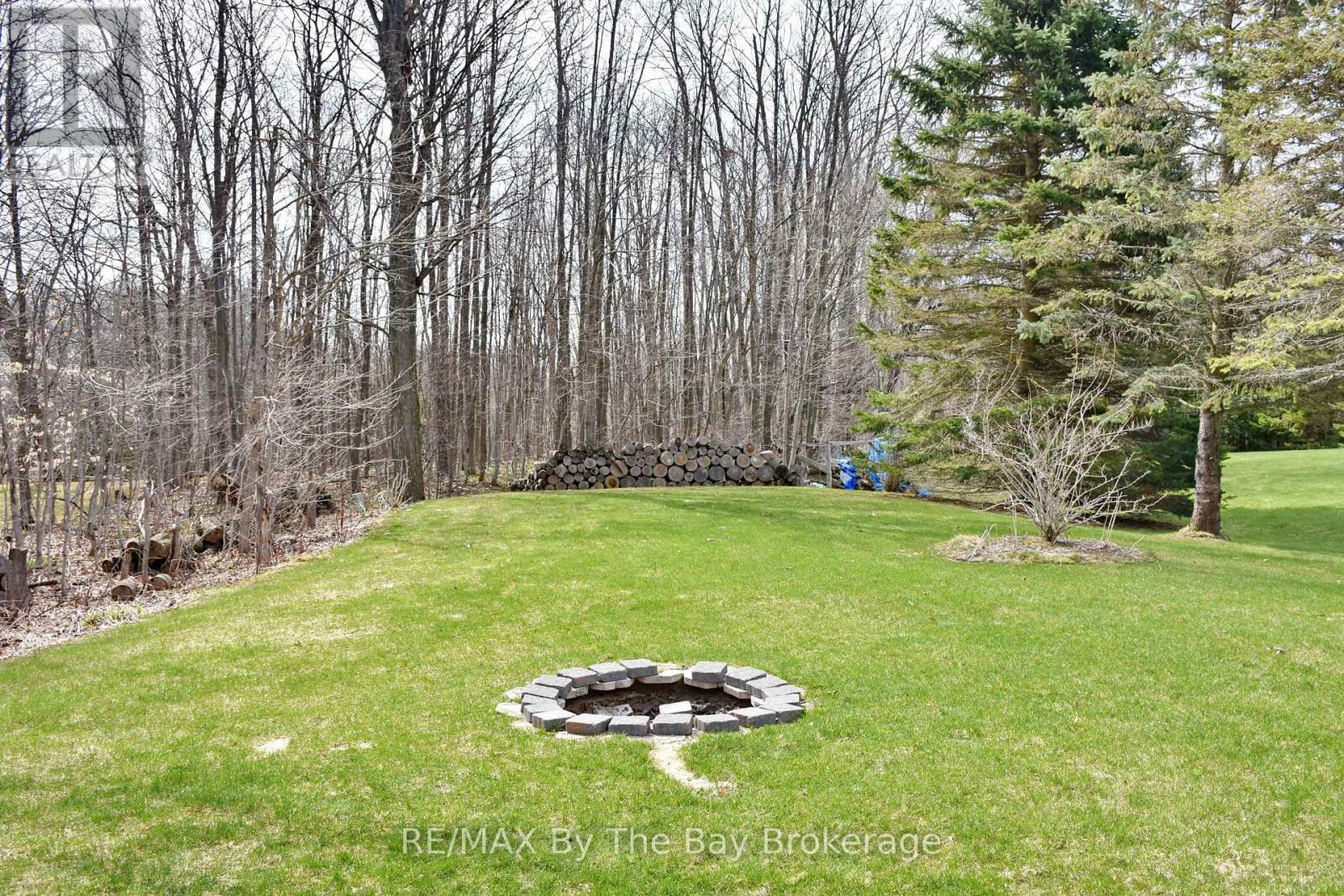 8 Pridham Court, Wasaga Beach, Ontario  L9Z 1M4 - Photo 7 - S12787216