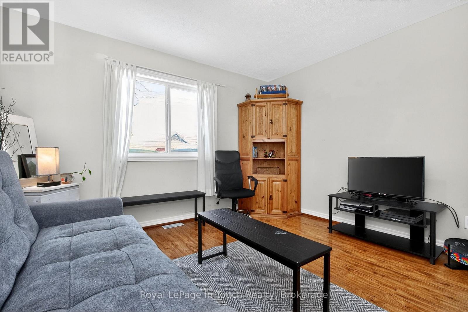 42 Owen Street, Penetanguishene, Ontario L9M 1M8 - Photo 24 - S12787254