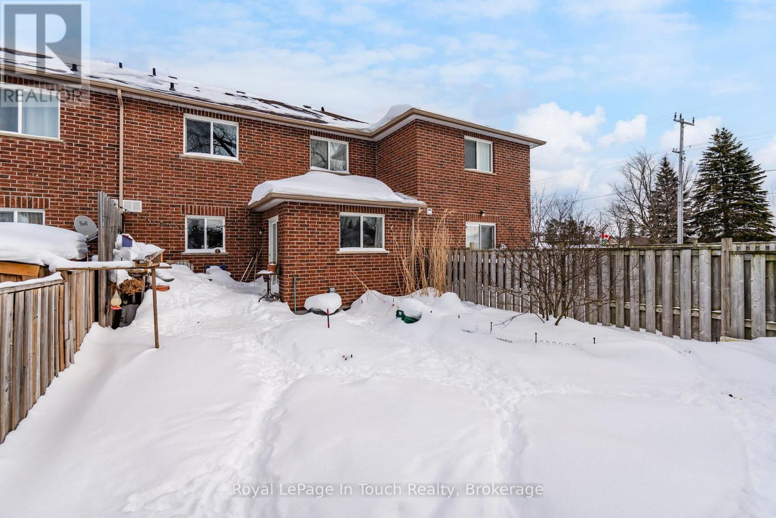 42 Owen Street, Penetanguishene, Ontario L9M 1M8 - Photo 7 - S12787254