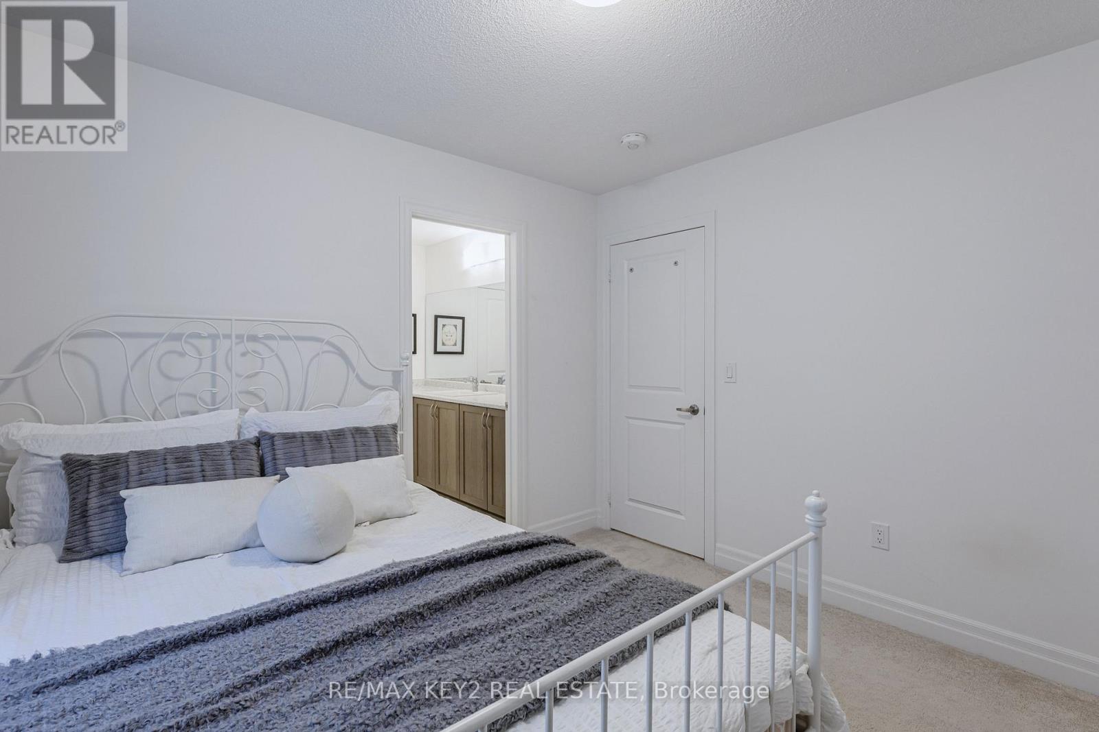 75 Pear Blossom Way, East Gwillimbury, Ontario  L9N 0T3 - Photo 29 - N12786782