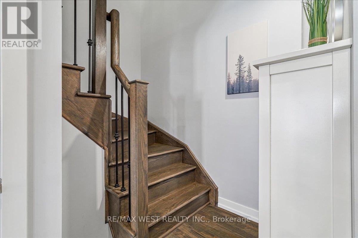 148 - 80 Parrotta Drive, Toronto, Ontario  M9M 0E6 - Photo 12 - W12735038