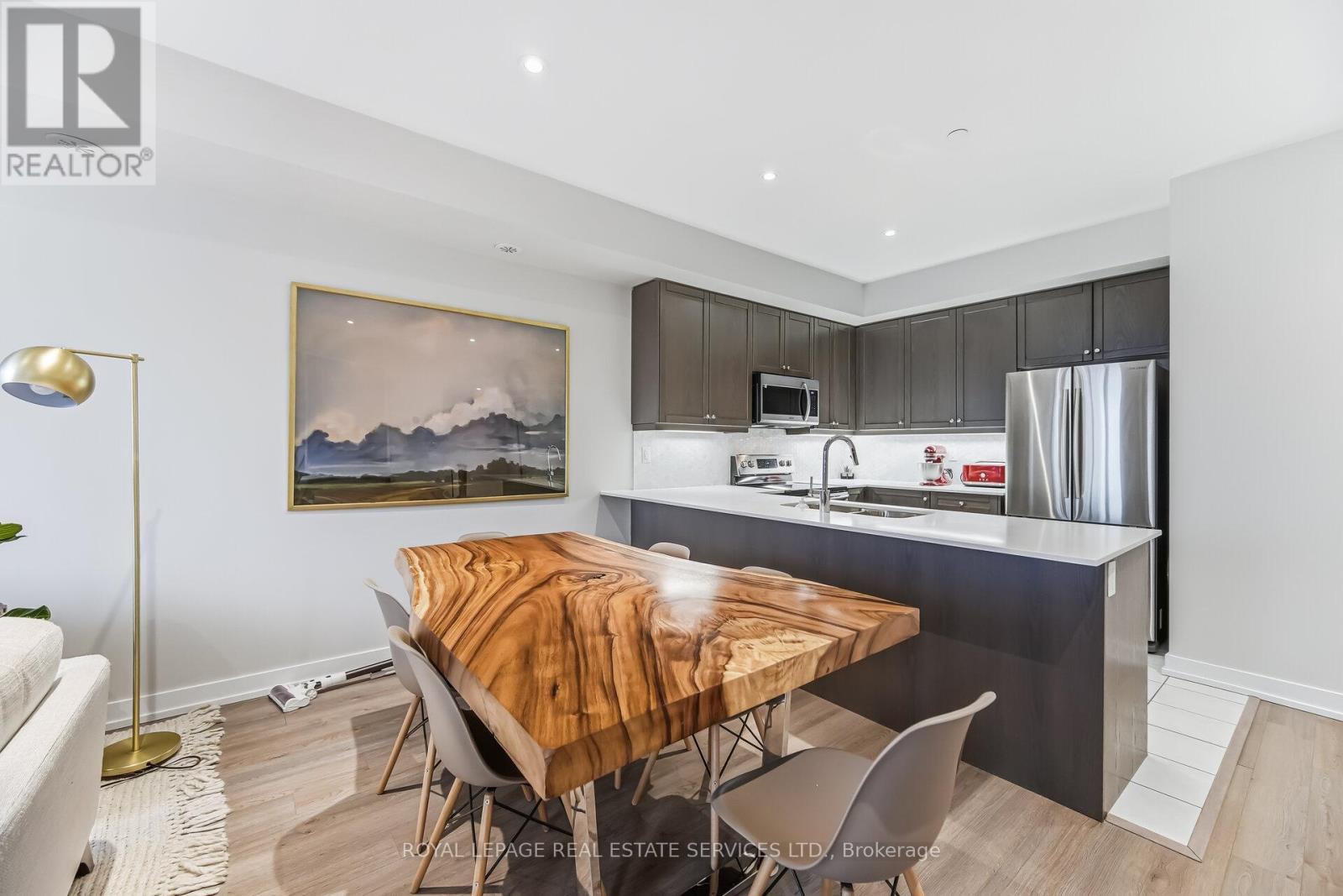 402 - 8 Drummond Street, Toronto (Mimico), Ontario  M8V 1Y8 - Photo 7 - W12783914