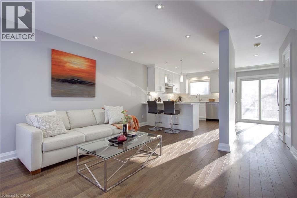 214 Ross Lane, Oakville, Ontario  L6H 5K5 - Photo 4 - 40799266