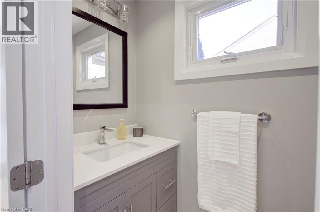 214 Ross Lane, Oakville, Ontario  L6H 5K5 - Photo 21 - 40799266