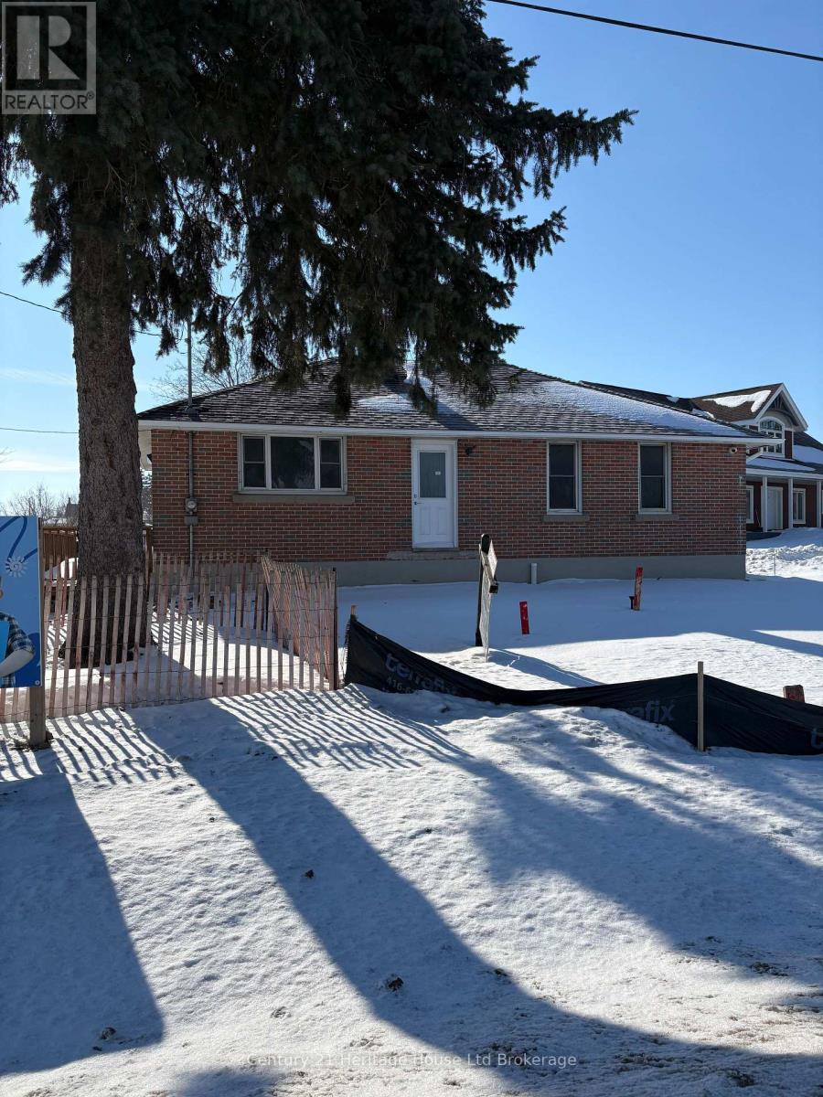 B - 560 Athlone Avenue, Woodstock, Ontario  N4S 7V8 - Photo 10 - X12720340