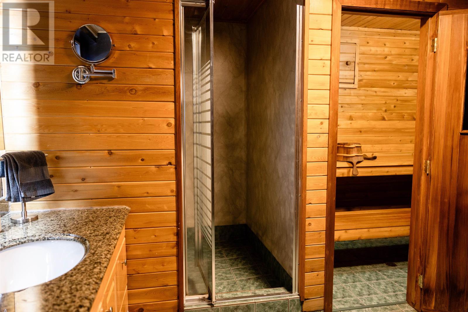 127 Elmwood Cres, Thunder Bay, Ontario  P7E 6A6 - Photo 41 - TB2600234