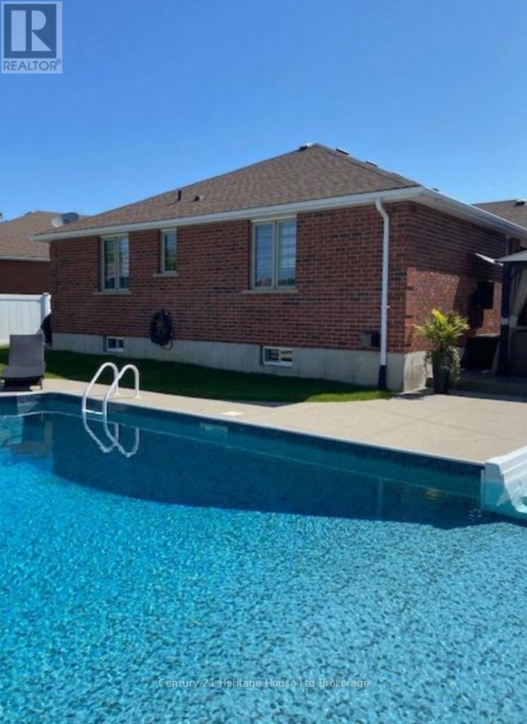 21 St Michaels Street, Norfolk, Ontario  N4B 3C8 - Photo 37 - X12787250