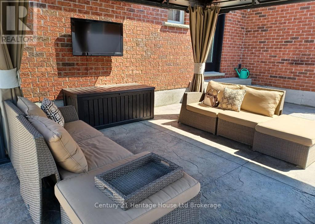 21 St Michaels Street, Norfolk, Ontario  N4B 3C8 - Photo 38 - X12787250