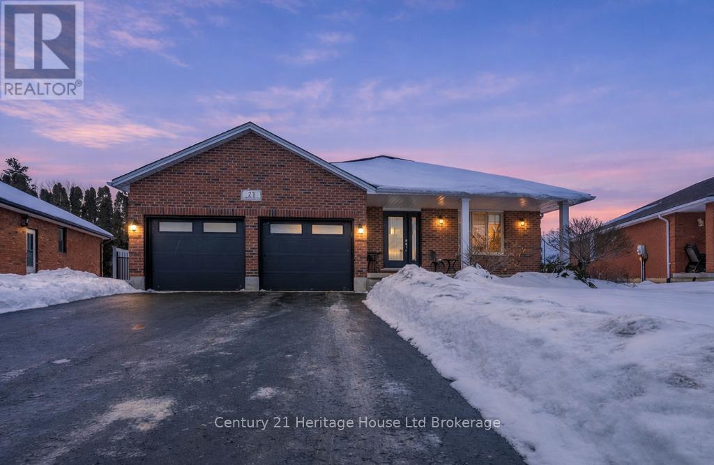 21 St Michaels Street, Norfolk, Ontario  N4B 3C8 - Photo 4 - X12787250