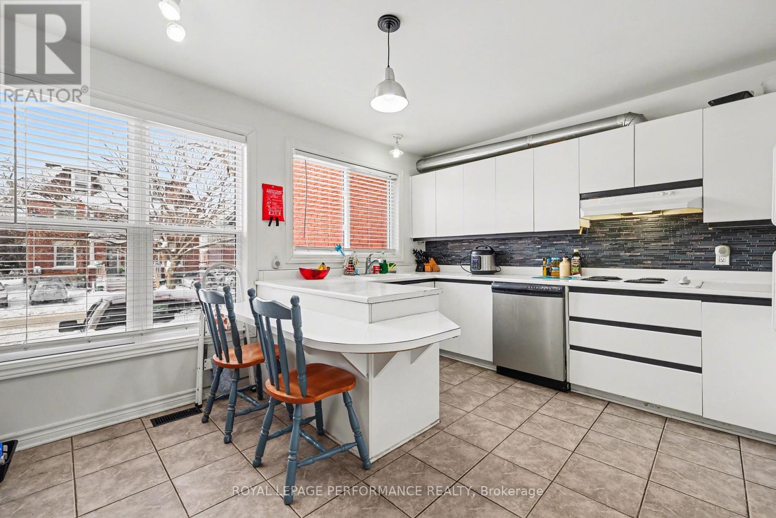 157 Russell Avenue, Ottawa, Ontario  K1N 7X3 - Photo 8 - X12784790