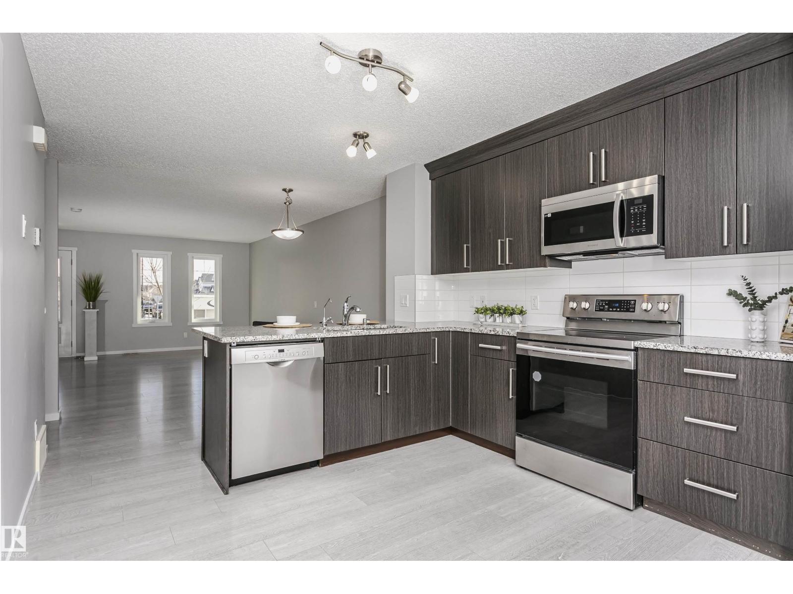 291 Edgemont Rd Nw, Edmonton, Alberta  T6M 0V5 - Photo 3 - E4472697