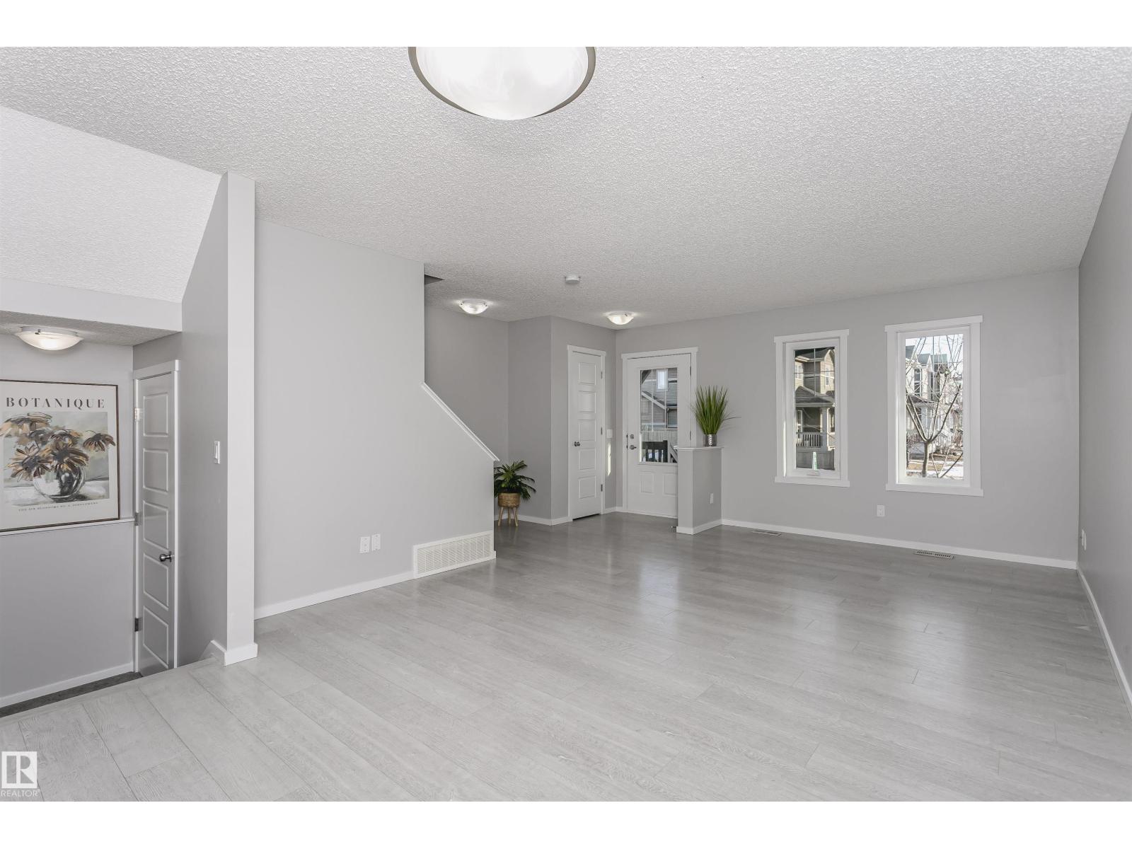 291 Edgemont Rd Nw, Edmonton, Alberta  T6M 0V5 - Photo 8 - E4472697