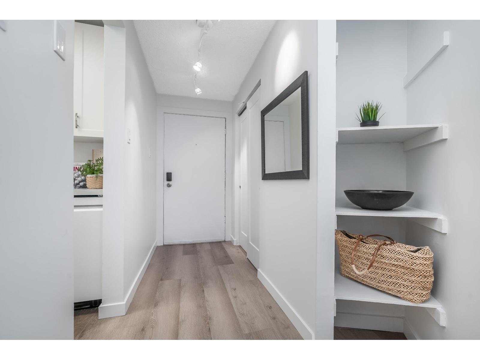 110 15020 North Bluff Road, White Rock, British Columbia  V4B 5A4 - Photo 24 - R3089205