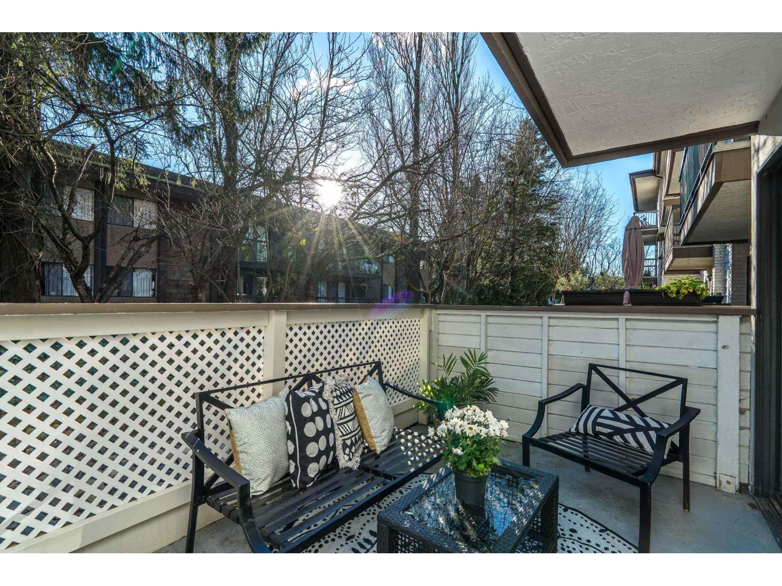 110 15020 North Bluff Road, White Rock, British Columbia  V4B 5A4 - Photo 27 - R3089205