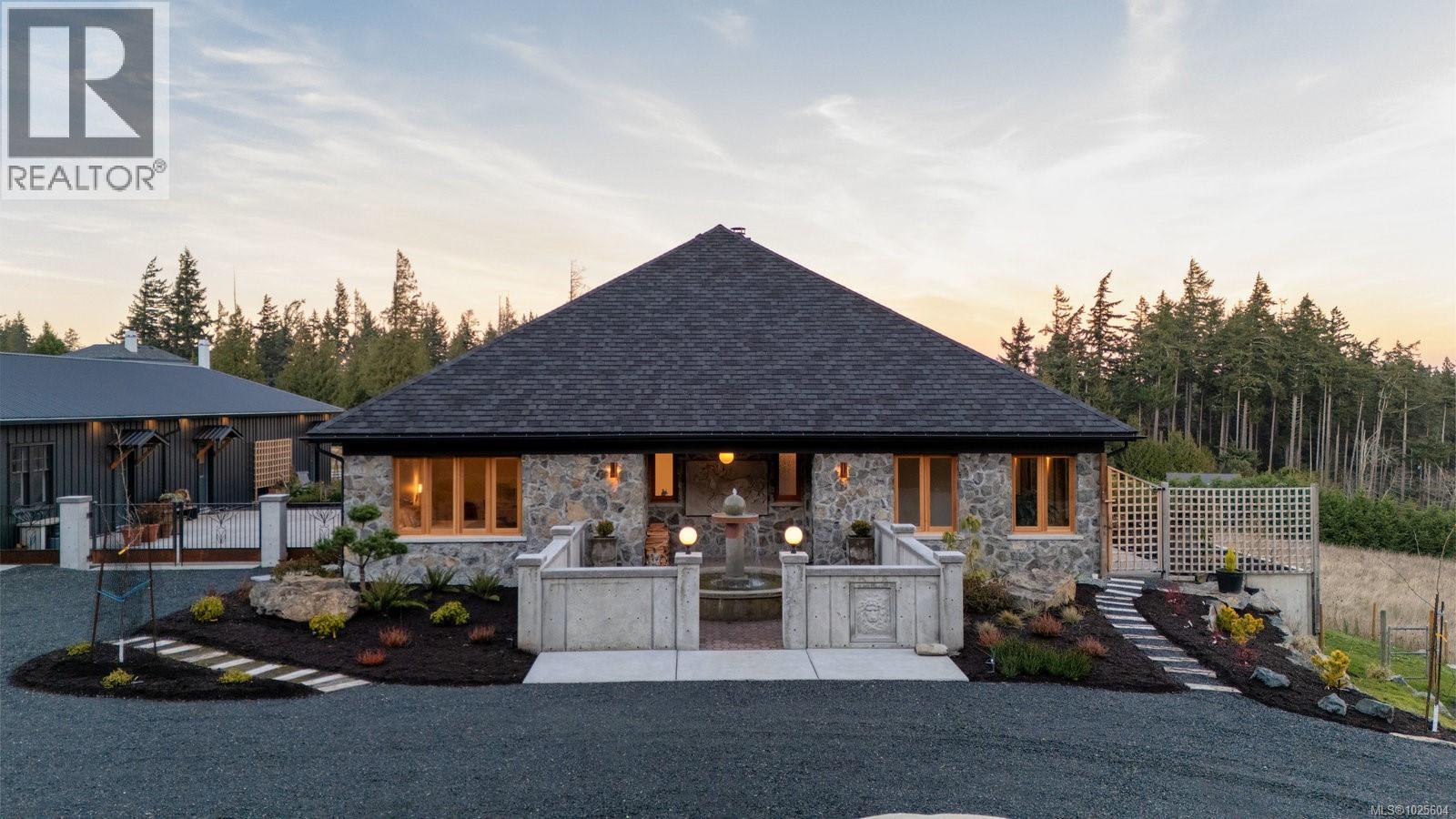 735 Arden Rd, Metchosin, British Columbia