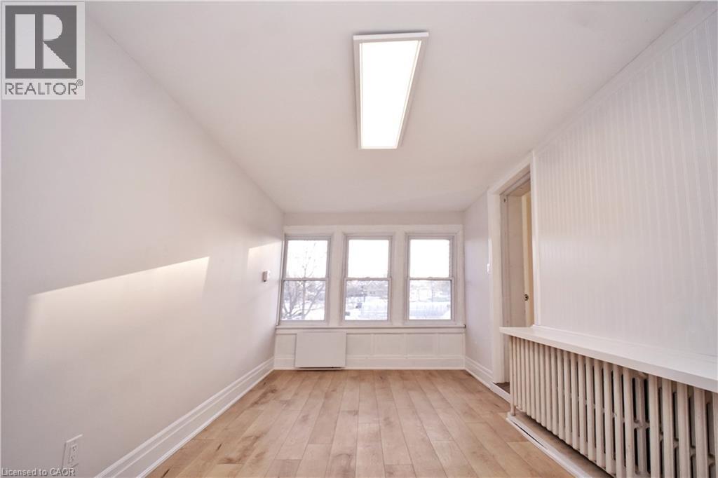 429 S Queen Street S, Kitchener, Ontario  N2G 1W6 - Photo 11 - 40805130