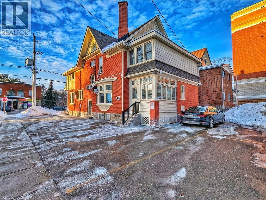 429 S Queen Street S, Kitchener, Ontario  N2G 1W6 - Photo 2 - 40805130