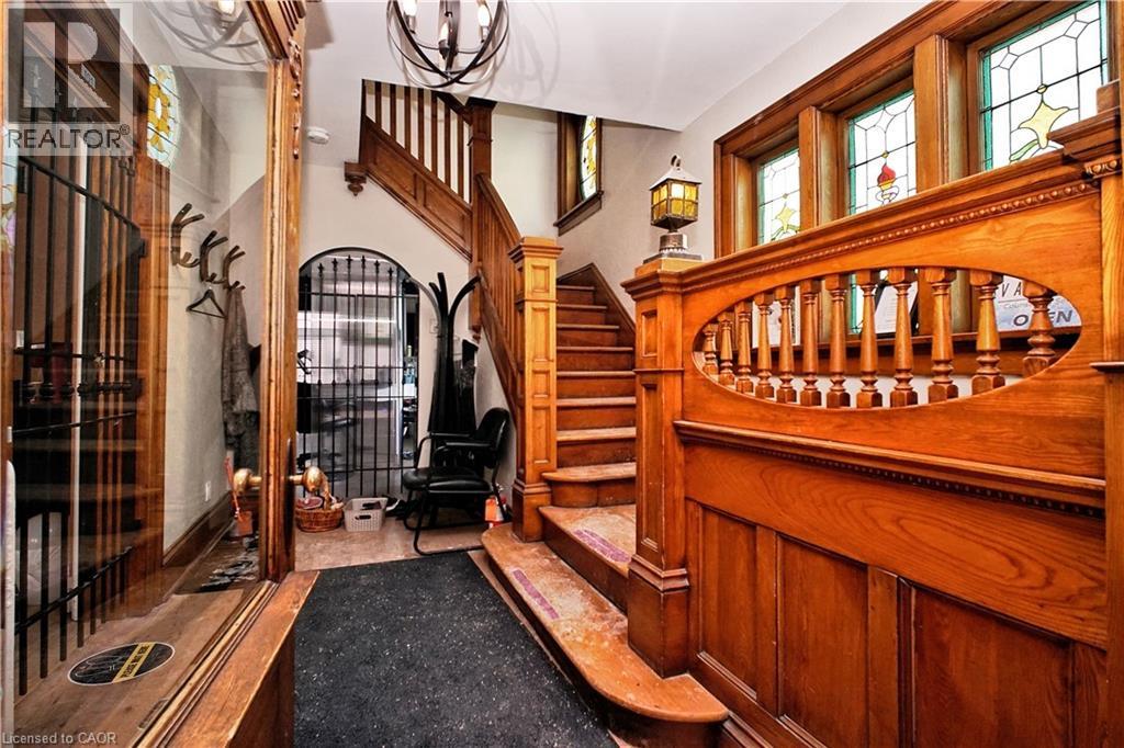 429 S Queen Street S, Kitchener, Ontario  N2G 1W6 - Photo 4 - 40805130