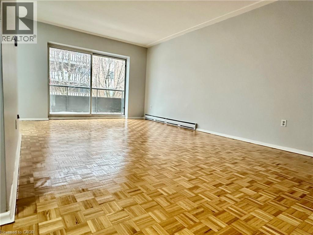 11 Woodman Drive, Hamilton, Ontario  L8K 4E3 - Photo 2 - 40804981