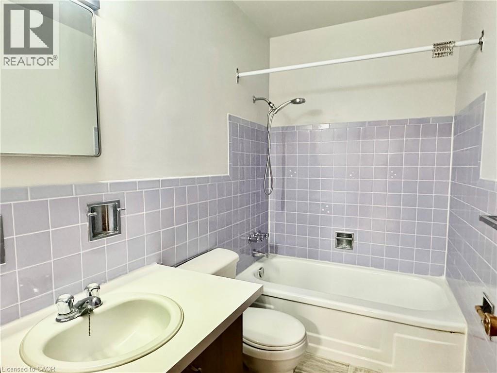 11 Woodman Drive, Hamilton, Ontario  L8K 4E3 - Photo 5 - 40804981