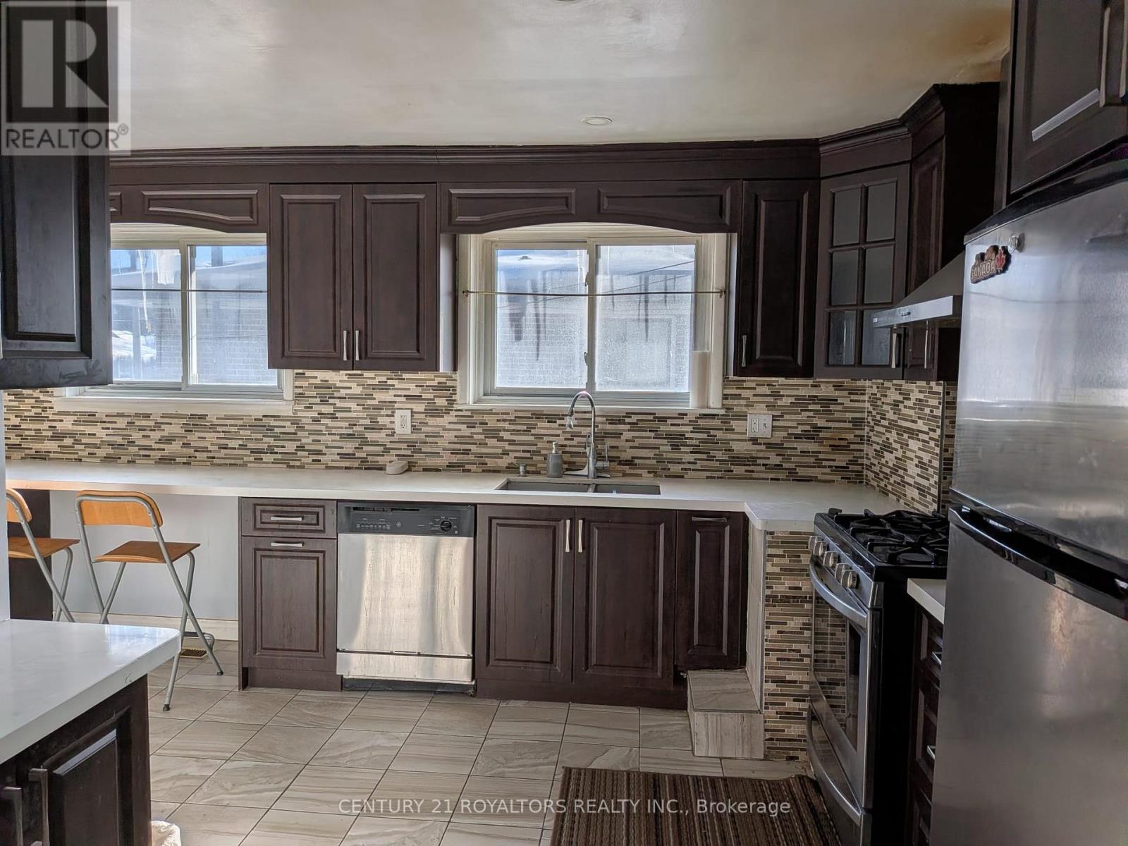 50 Marbury Crescent, Toronto, Ontario  M3A 2G2 - Photo 4 - C12787246