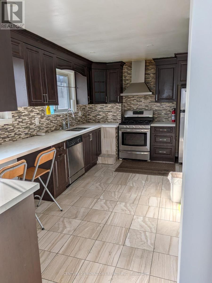 50 Marbury Crescent, Toronto, Ontario  M3A 2G2 - Photo 6 - C12787246