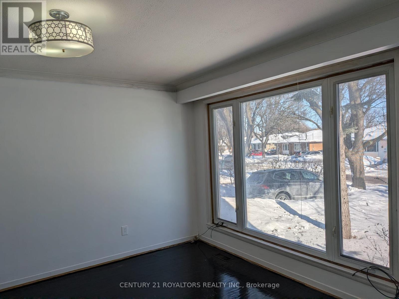 50 Marbury Crescent, Toronto, Ontario  M3A 2G2 - Photo 7 - C12787246