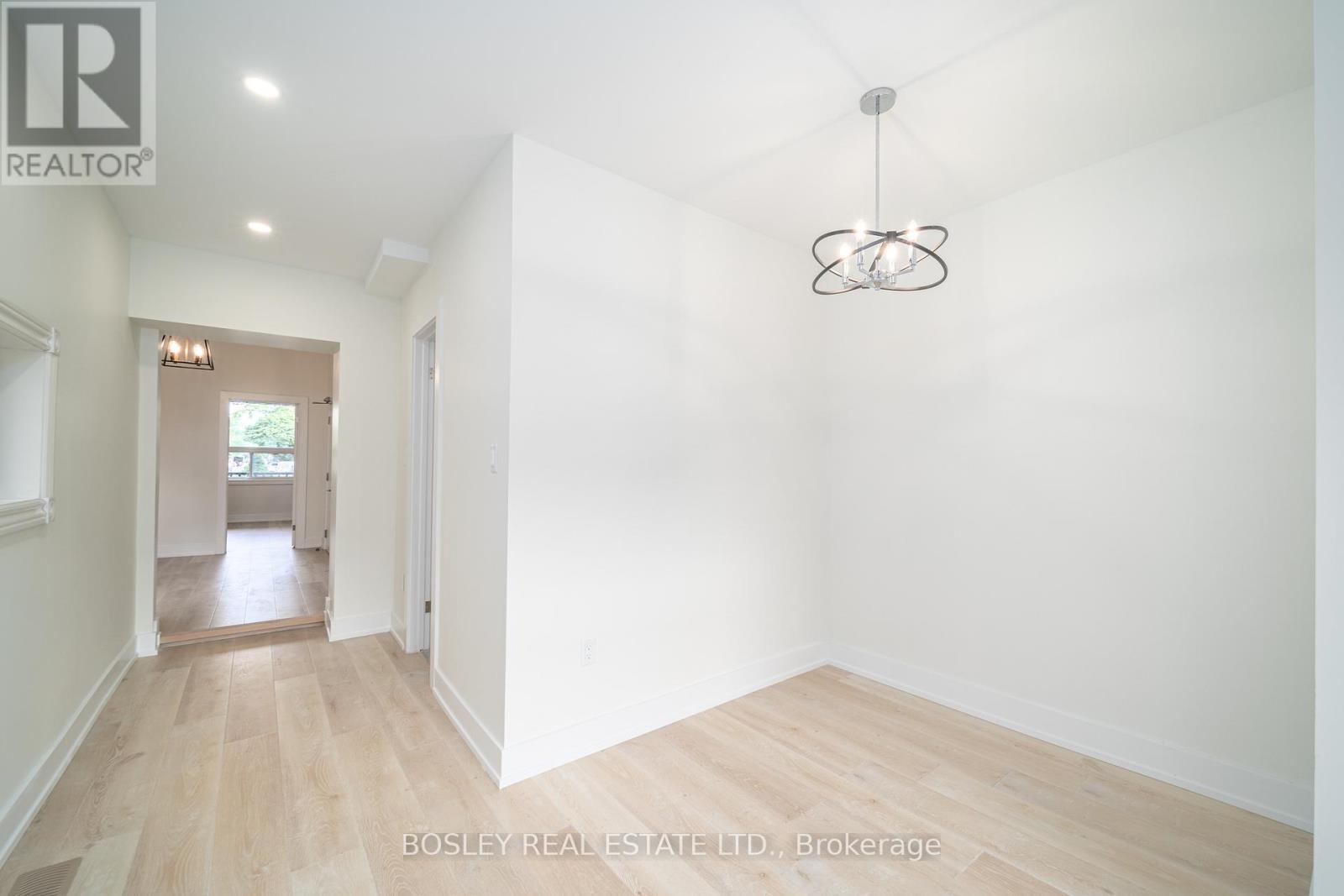 2 - 13 Mansfield Avenue, Toronto, Ontario  M6J 2A9 - Photo 12 - C12787282