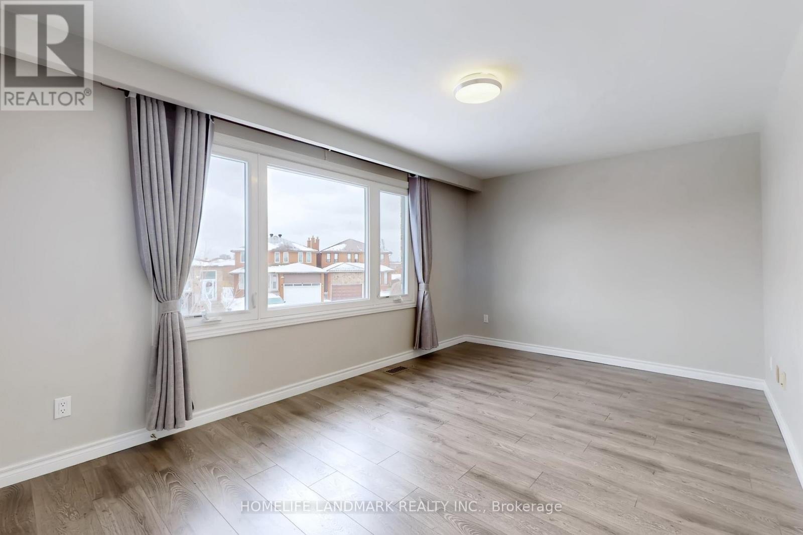 43 Triangle Villas Drive, Toronto, Ontario  M1W 3L1 - Photo 25 - E12787212